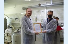 11.10.2021 Глава округа   поздравил   коллектив  крестьянского хозяйства  «Бархатное»  | Администрация муниципального округа город Партизанск Приморского края Официальный сайт
